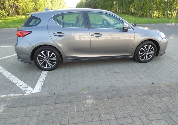 Lexus CT cena 90900 przebieg: 34874, rok produkcji 2020 z Sieradz małe 301